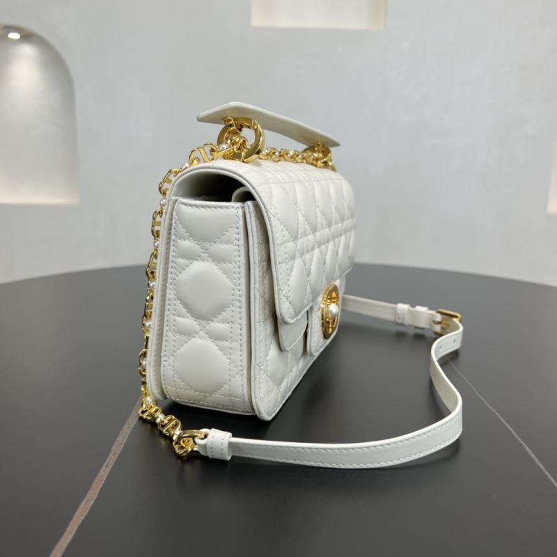 Christian Dior Montaigne Bags